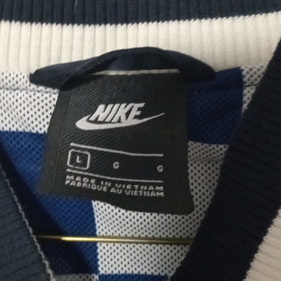 Mens Nike Sportwear NSW woven Jacket AR1615 475 L NWOT...CLOSET CLEAROUT SALE - Picture 3 of 5